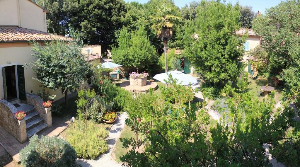 Il Giardino Segreto Hotel ปีเอนซา ภายนอก รูปภาพ