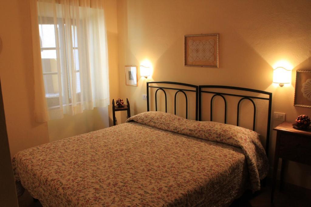 Il Giardino Segreto Hotel ปีเอนซา ภายนอก รูปภาพ