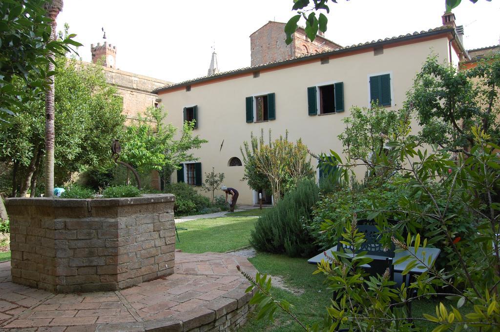 Il Giardino Segreto Hotel ปีเอนซา ภายนอก รูปภาพ